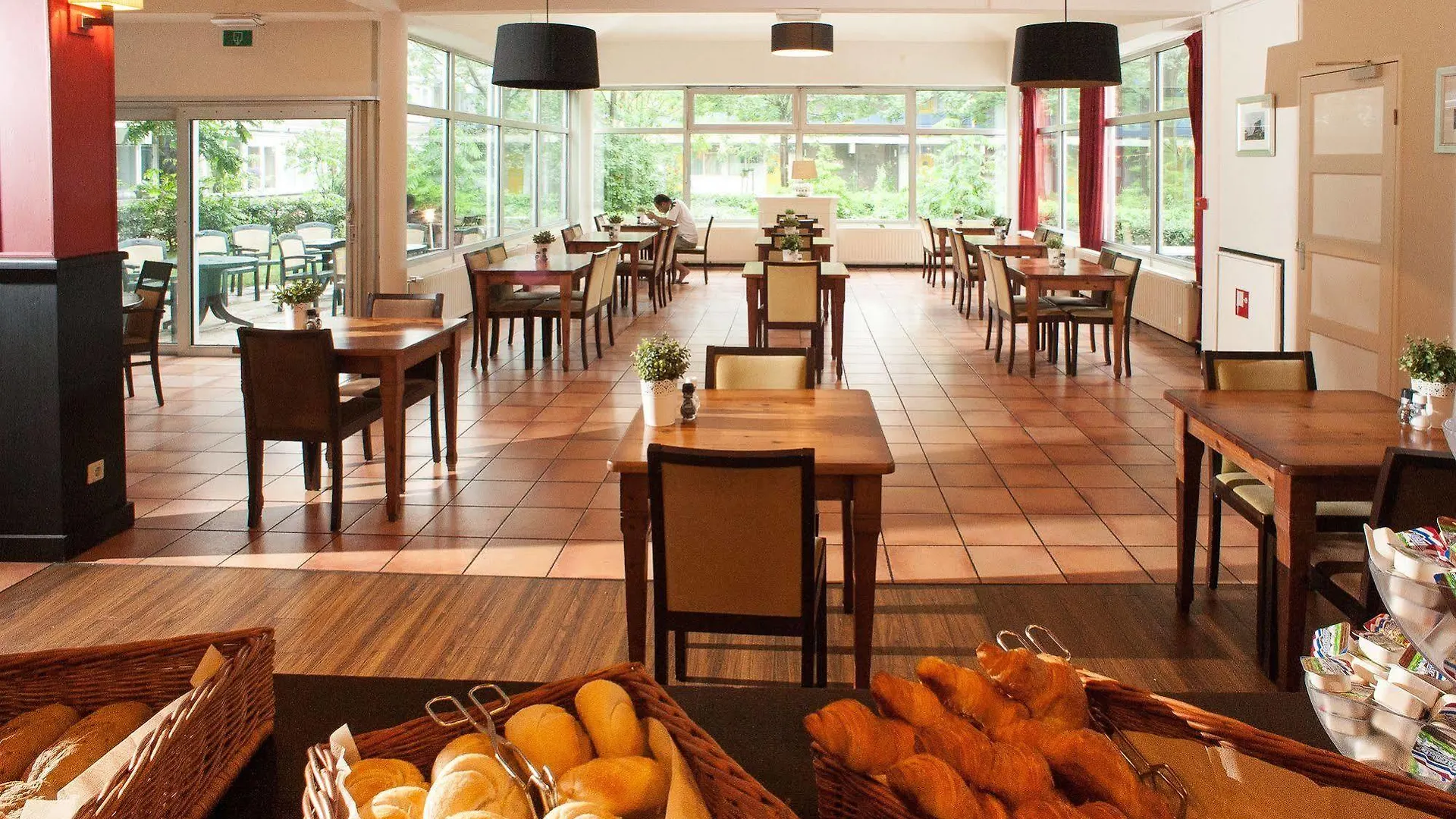New West Inn Amsterdam 3*,  Netherlands