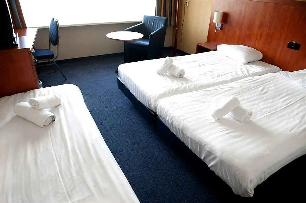 New West Inn Amsterdam Hotel